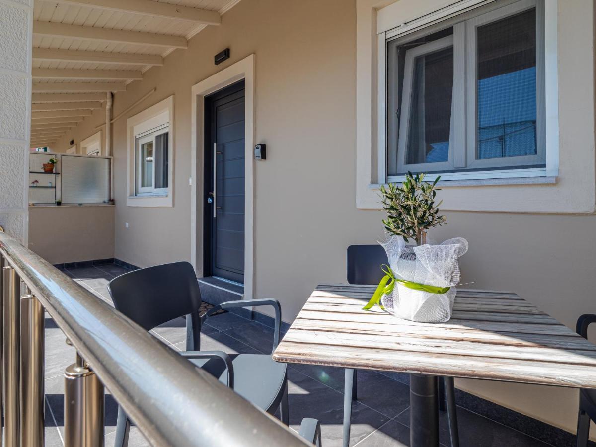 M&K - Maria'S Stylish Apartment Near Alykes Beach Corfu  Zewnętrze zdjęcie